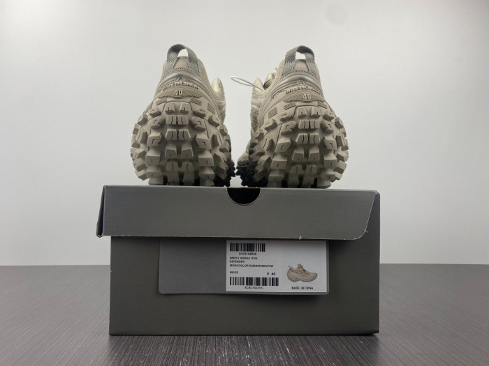 BLCG DEFENDER RUBBER PLATFORM SNEAKERS 685611 W2RA6 9700