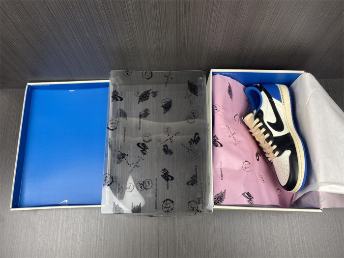 Travis Scott Fragment Air Jordan 1 Low DM7866-140