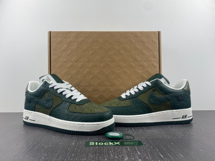 Nike Air Force 1