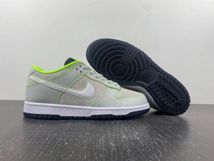 Nike Dunk Low University of Oregon PE (2023) FQ7260-001