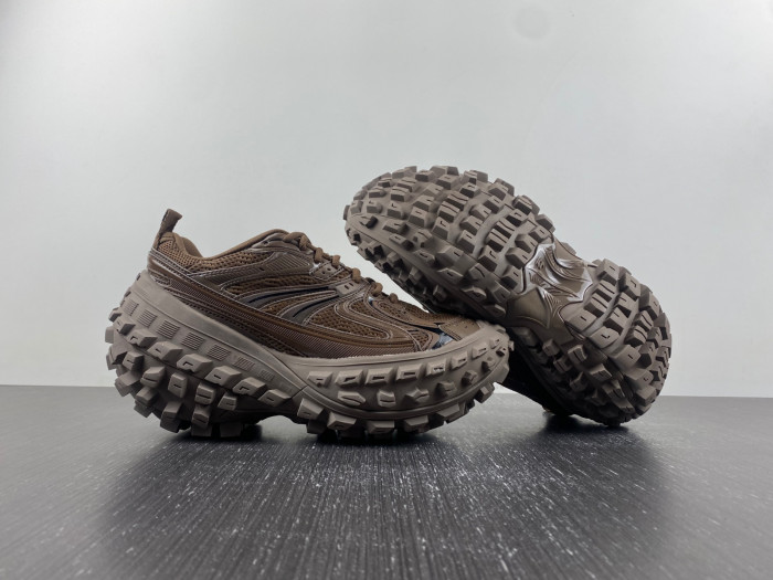 BLCG DEFENDER RUBBER PLATFORM SNEAKERS 685613 W2RB5 2408