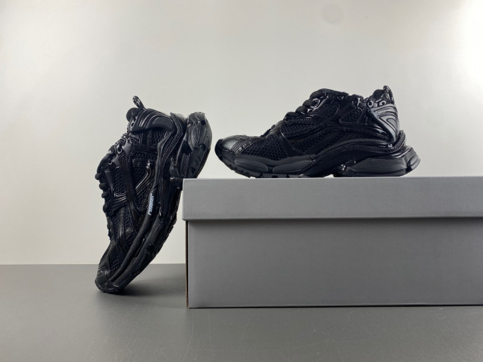BLCG PHANTOM SNEAKER 772767-W3RNY-0135