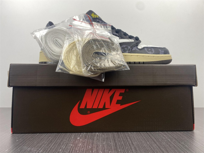AIR JORDAN 1 RETRO HIGH OG SP CM7866-126
