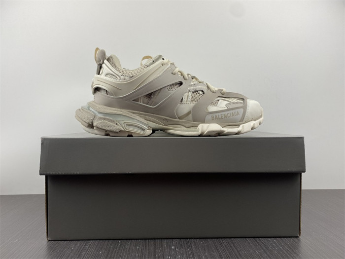 BLCG Track Trainer White 542023 W3FE4 9697