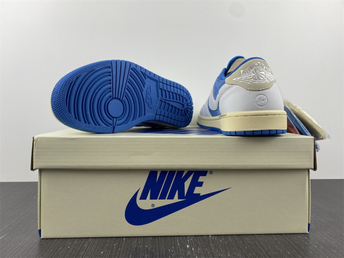 FRAGMENT DESIGN X TRAVIS SCOTT X NIKE AIR JORDAN 1 LOW CQ4277-212