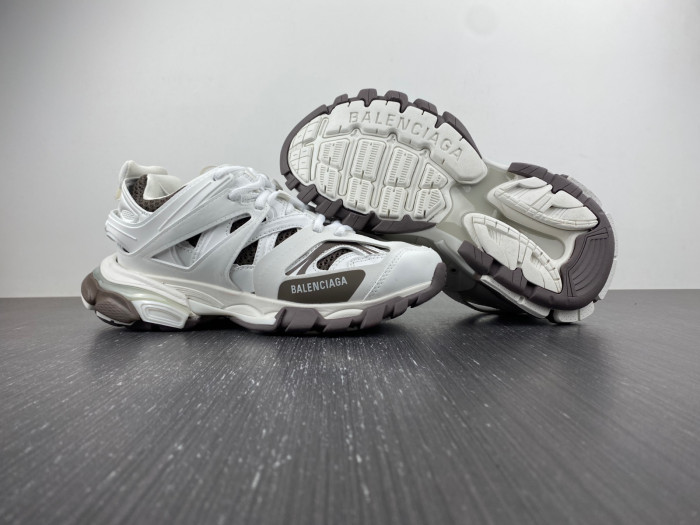 BLCG Track Trainer White Silver 542436 W5CB2 0609