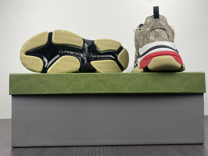 BLCG Sneaker Triple.s.Gomma 681066 ULZ10 9795