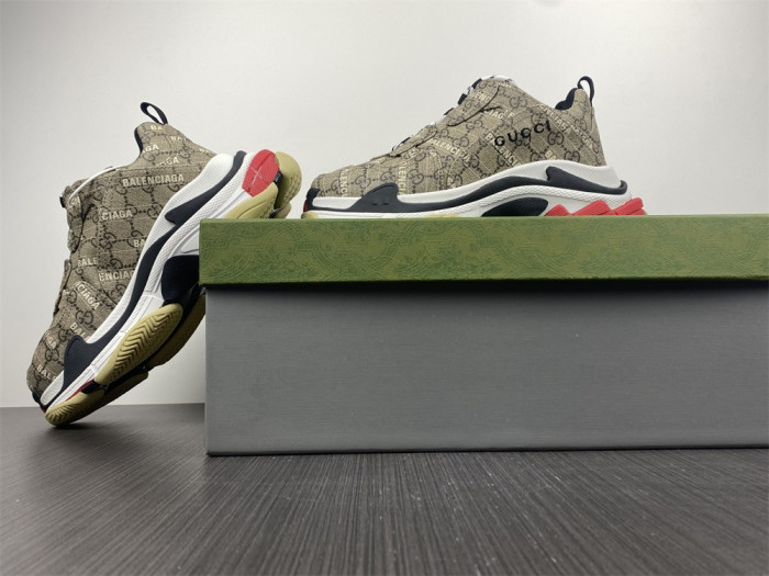 BLCG Sneaker Triple.s.Gomma 681066 ULZ10 9795