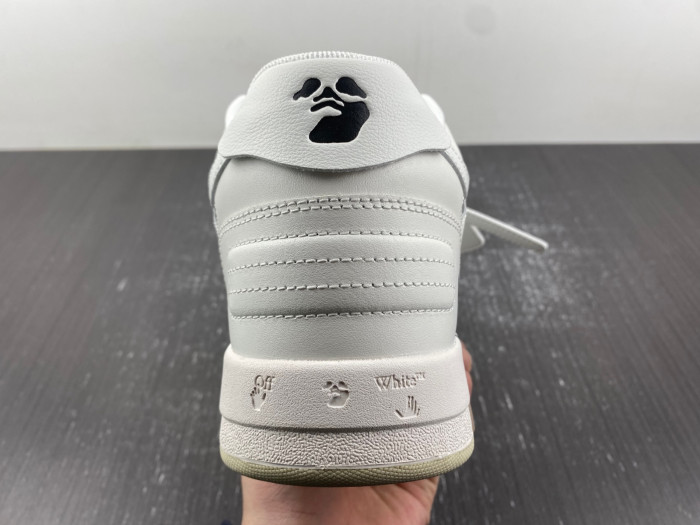 OFW SNEAKER