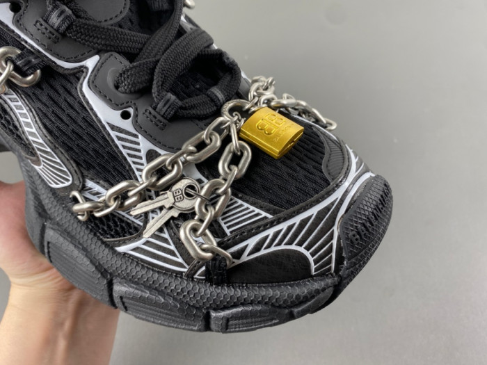 BLCG 3XL SNEAKER 825622 W3XPL 0120