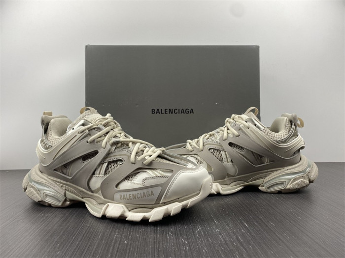 BLCG Track Trainer White 542023 W3FE4 9697