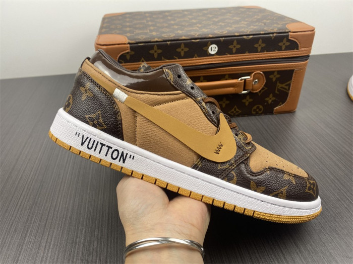 AIR JORDAN 1 OFW Low Top (WITH CASE)