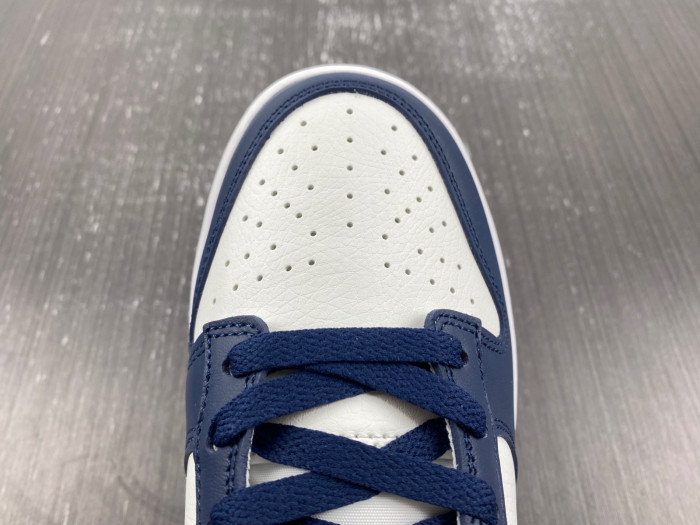 Nike Dunk Low Summit White Midnight Navy FD9749-400