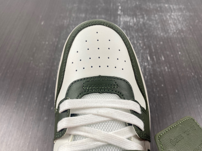 OFW SNEAKER