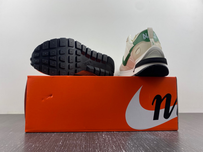 Nike Sacai x VaporWaffle “Tour Yellow ”DD1875-102