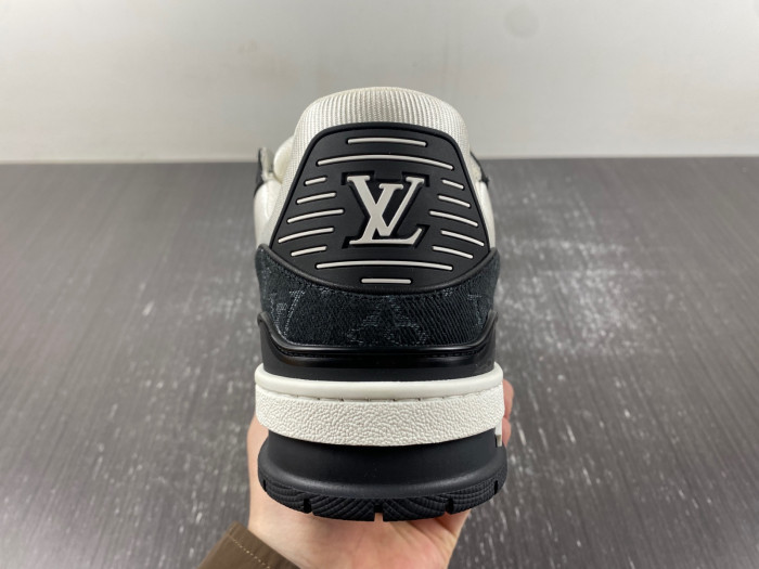 D00G7 Lou1su1tt SNEAKER LOW