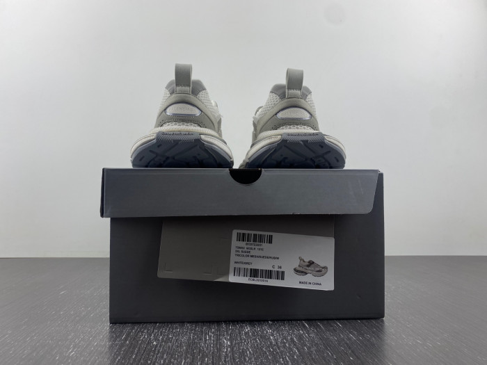 BLCG 3XL 230 SNEAKER 759692 W3XLH 1212