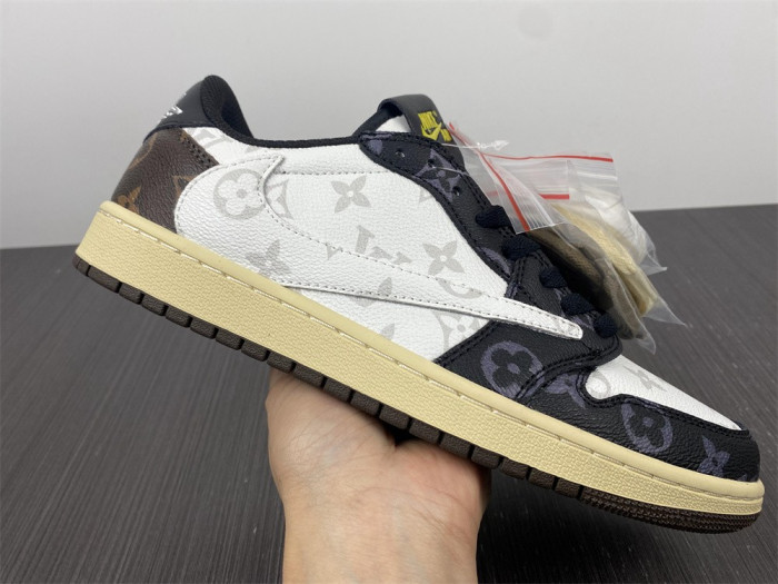 AIR JORDAN 1 RETRO HIGH OG SP CM7866-126