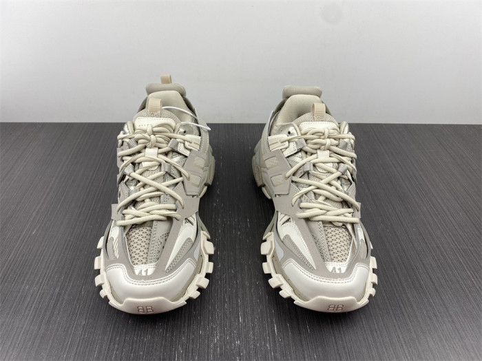 BLCG Track Trainer White 542023 W3FE4 9697
