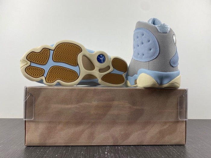 Air Jordan 13 SOLEFLY DX5763-100