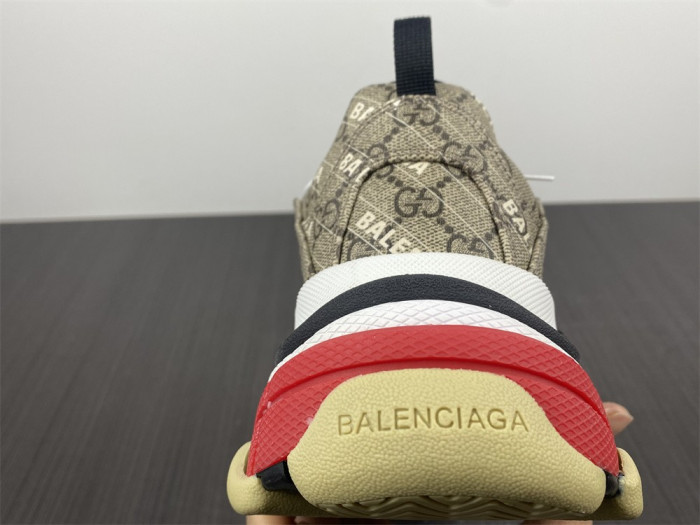 BLCG Sneaker Triple.s.Gomma 681066 ULZ10 9795