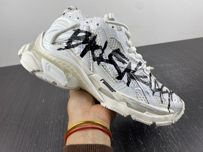 BLCG PHANTOM SNEAKER 677402 W3RBQ 9010