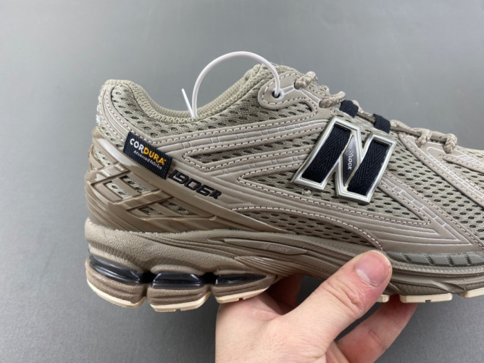 N3w Balance 1906R Cordura Olive Tan U1906ROB
