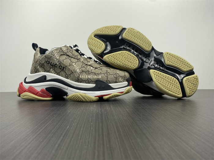 BLCG Sneaker Triple.s.Gomma 681066 ULZ10 9795