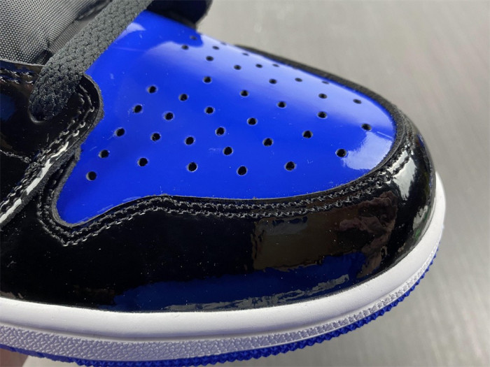 AIR JORDAN 1 HIGH OG “PATENT ROYAL”