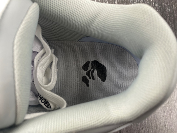 OFW SNEAKER