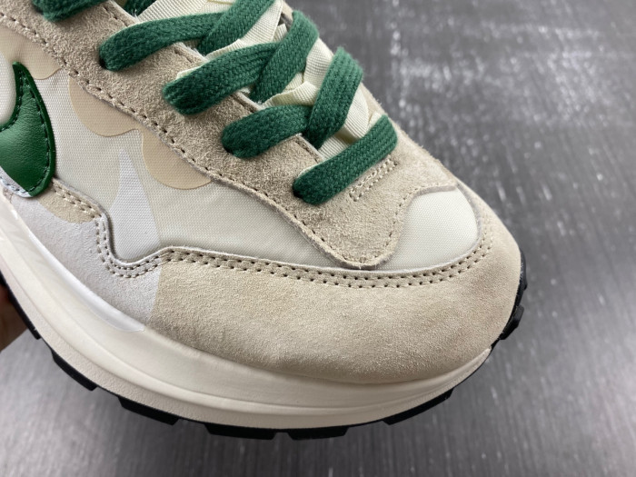 Nike Sacai x VaporWaffle “Tour Yellow ”DD1875-102