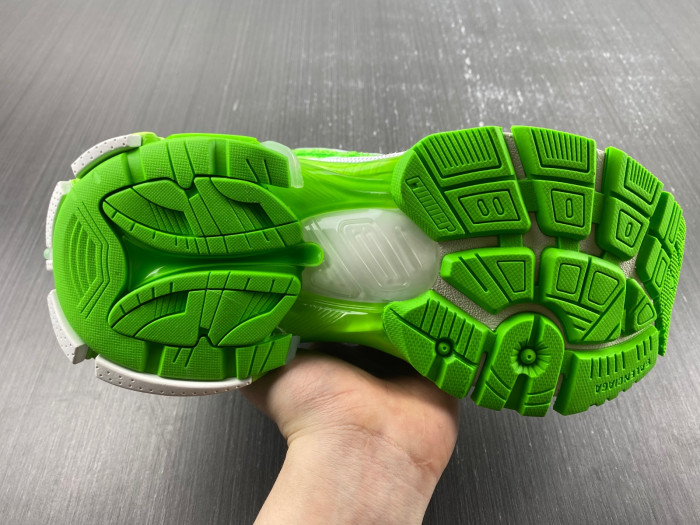 BLCG Runner Sneaker 677402 W3RBM 3590