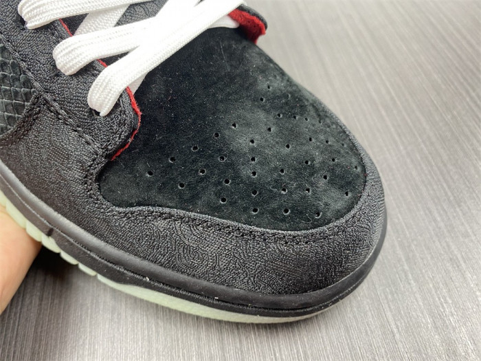 Nike Dunk Low LPL League of Legends DO2327-011