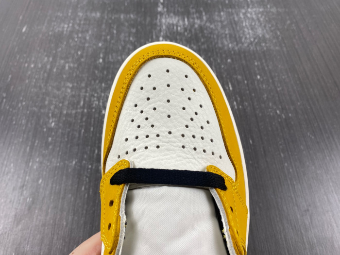 Air Jordan 1 High OG Yellow Ochre 2024 DZ5485-701