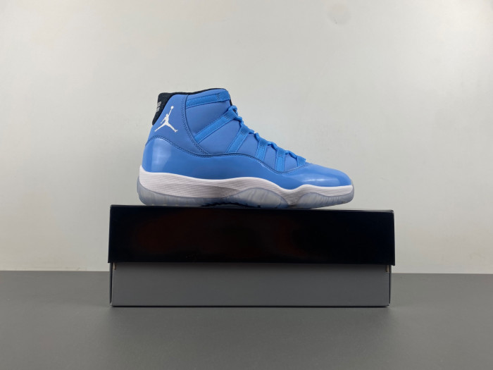 Air Jordan Ultimate Gift of Flight (11/29) 717602-900