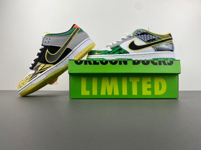Nike Dunk Low What The Duck Away University Of Oregon Pe Hv1454-100