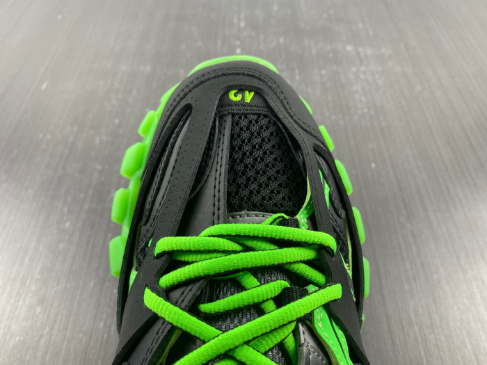 BLCG Track Trainer black green glow 542023 W3RL1 1035