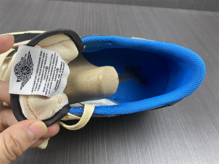 Travis Scott Fragment Air Jordan 1 Low DM7866-140