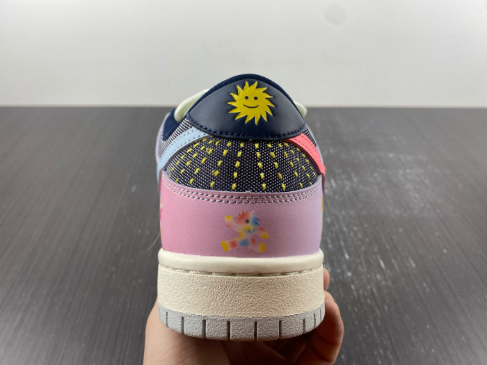 Nike SB Dunk Low Be True DX5933-900