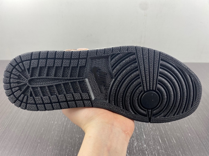 Air Jordan 1 Retro High OG Skyline DX0054-805