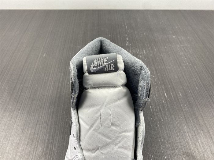 Air Jordan 1 High OG "Stealth" 555088-037
