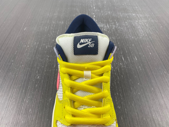 Nike SB Dunk Low Be True DX5933-900