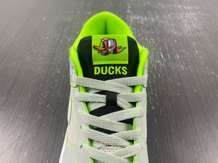 Nike Dunk Low University of Oregon PE (2023) FQ7260-001