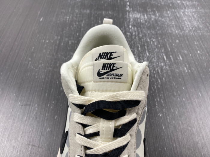 Nike Sacai x VaporWaffle “Tour Yellow ”DD1875-101
