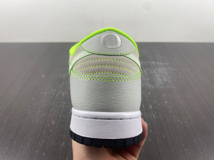 Nike Dunk Low University of Oregon PE (2023) FQ7260-001