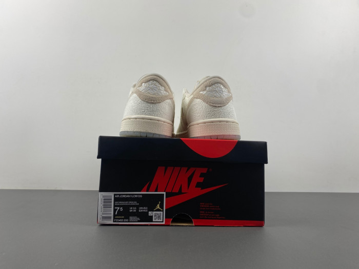 Air Jordan 1 Retro Low OG Chris Paul FZ0455-200