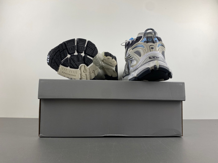 BLCG PHANTOM SNEAKER 772774-W3RNY-0623