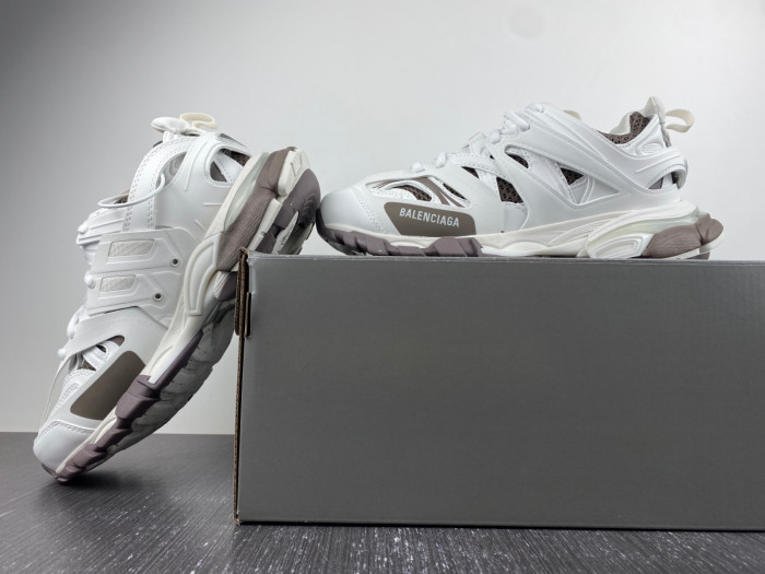 BLCG Track Trainer White Silver 542436 W5CB2 0609