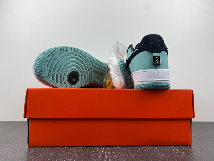 nike air force 1 low sp T*f*ny and co. dz1382-900