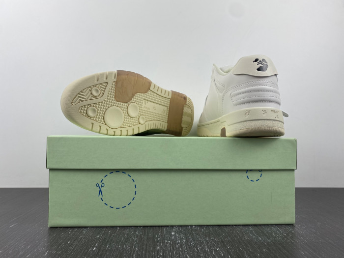 OFW SNEAKER